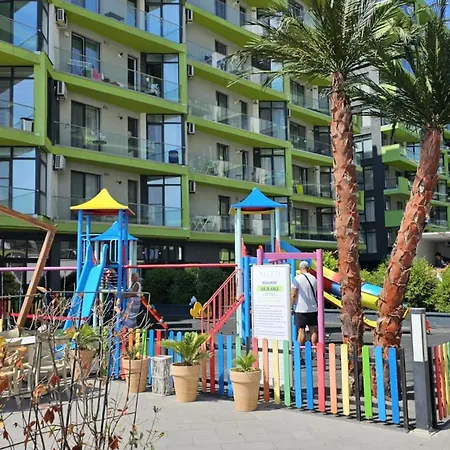 Promenada & Langa Plaja Mamaia Nord